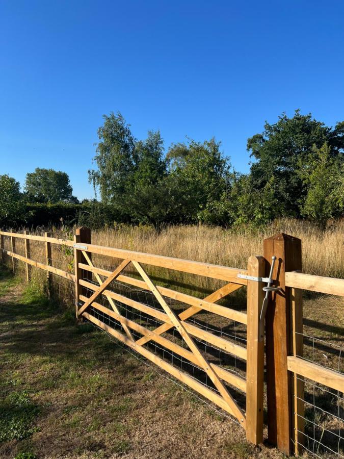 Gorgeous Comfortable Barn With Huge Private Orchard In Quiet Suffolk Location Depden ภายนอก รูปภาพ